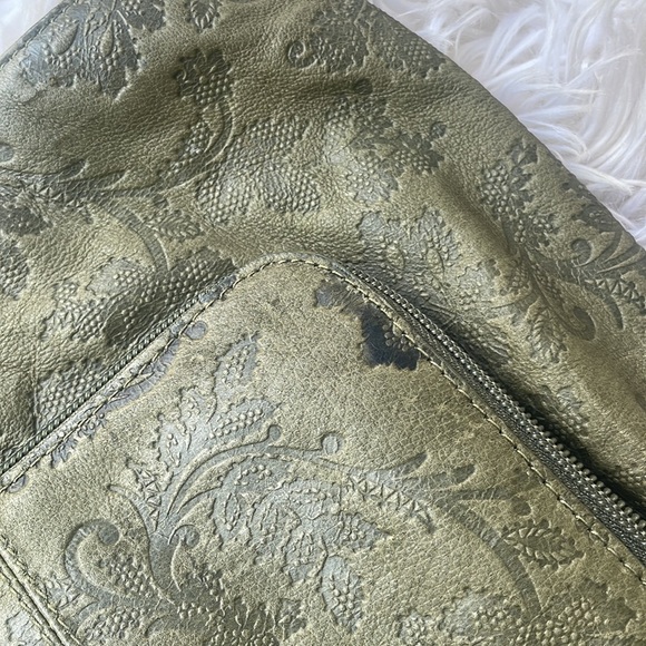 Cabin Creek Olive Green Stamped Leather Shoulder Bag - Picture 5 of 10